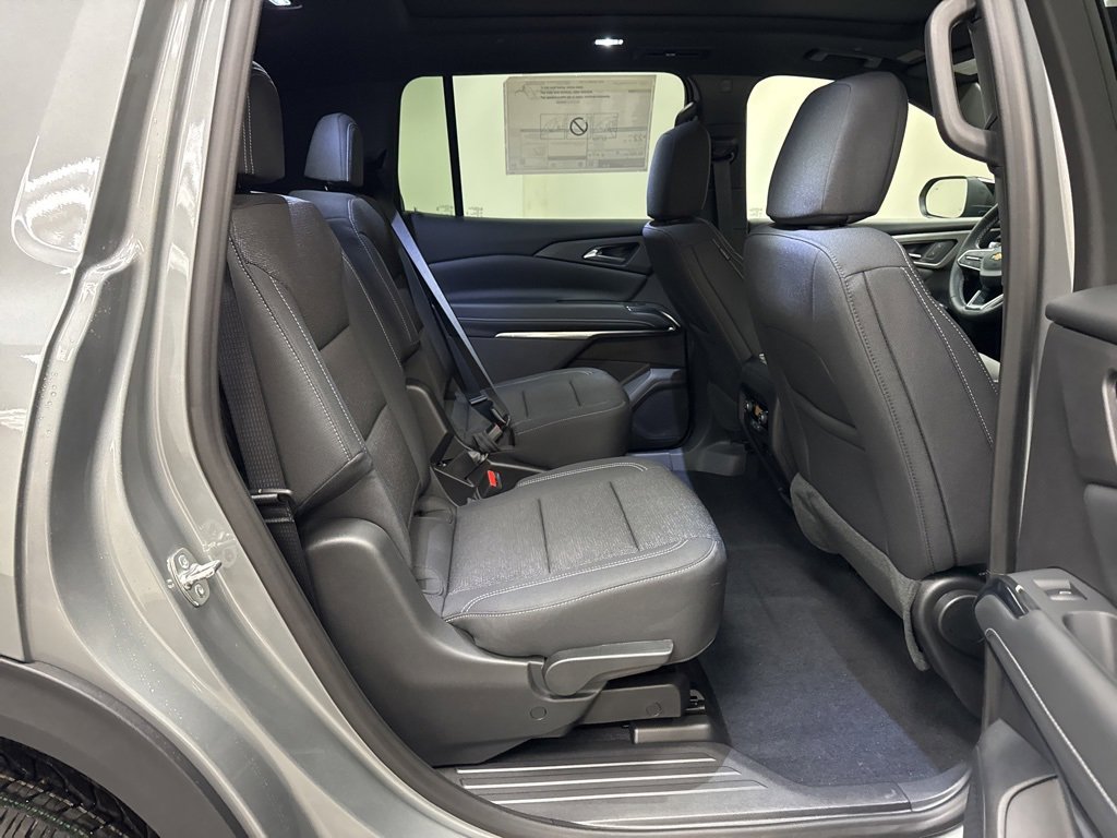 New 2026 Chevrolet Traverse LT w/ Sun and Wheel Package image 14