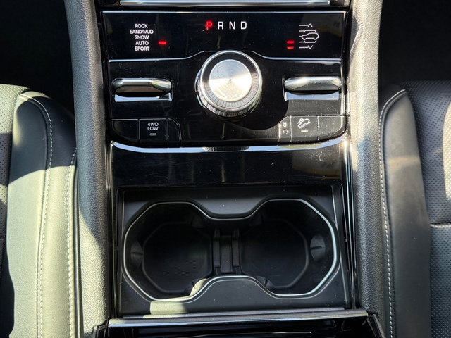 Used 2023 Jeep Grand Cherokee L Overland w/ Luxury Tech Group IV image 38