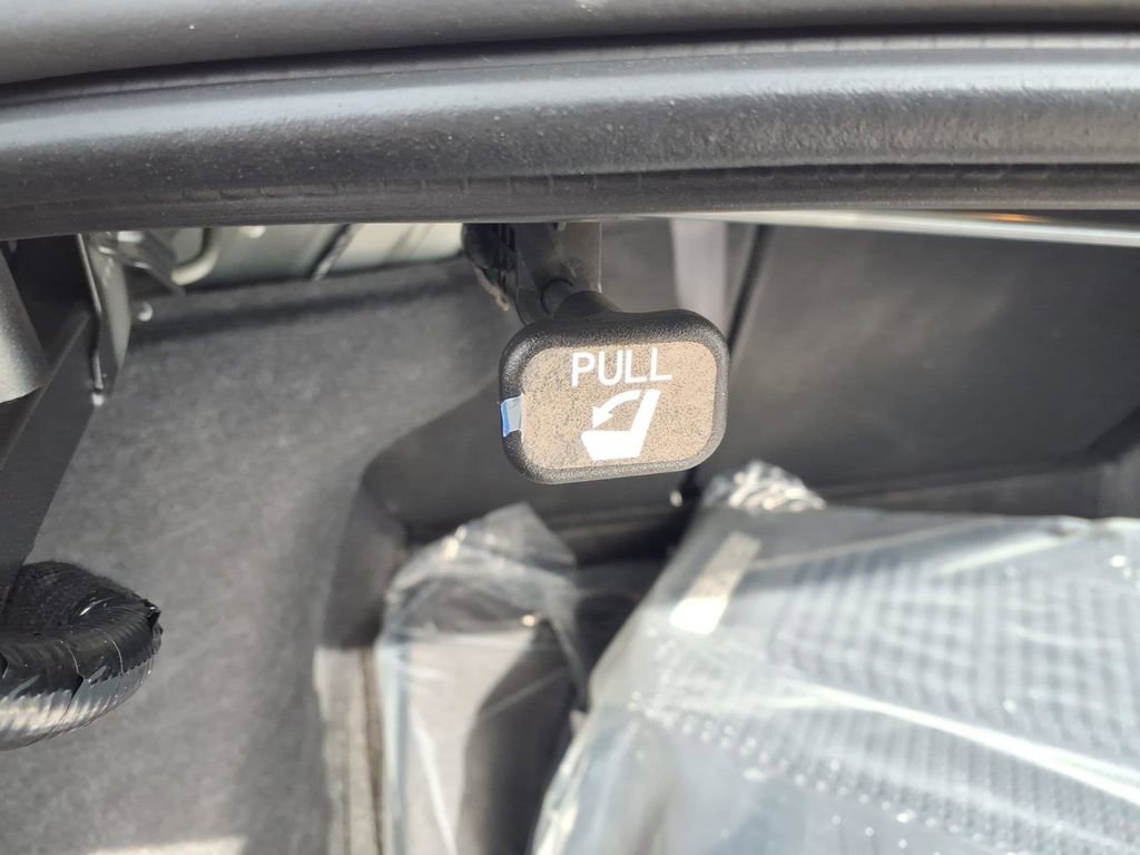 New 2026 Nissan Sentra SV image 31