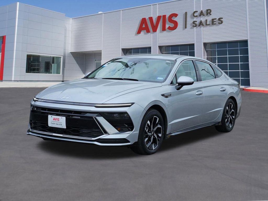 Used 2025 Hyundai Sonata SEL FWD image 1
