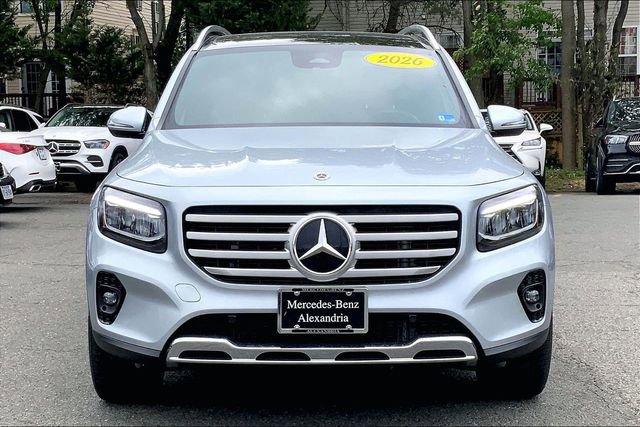 Used 2026 Mercedes-Benz GLB 250 4MATIC image 2