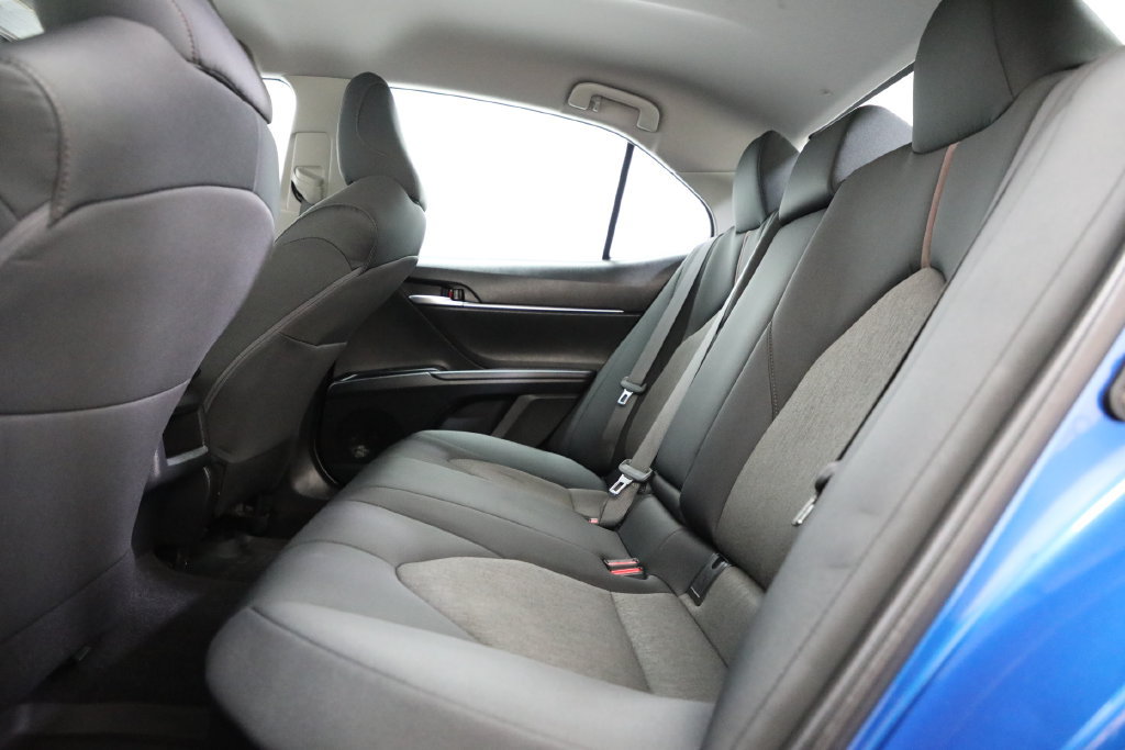 Used 2020 Toyota Camry LE FWD image 12