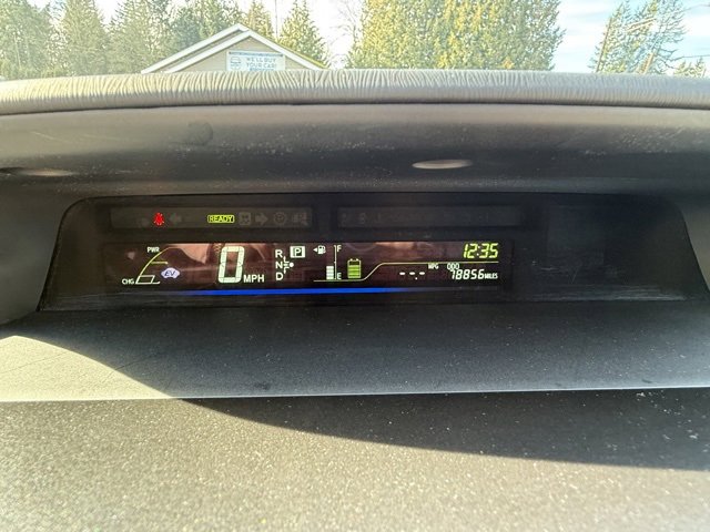 Used 2013 Toyota Prius V Five image 16