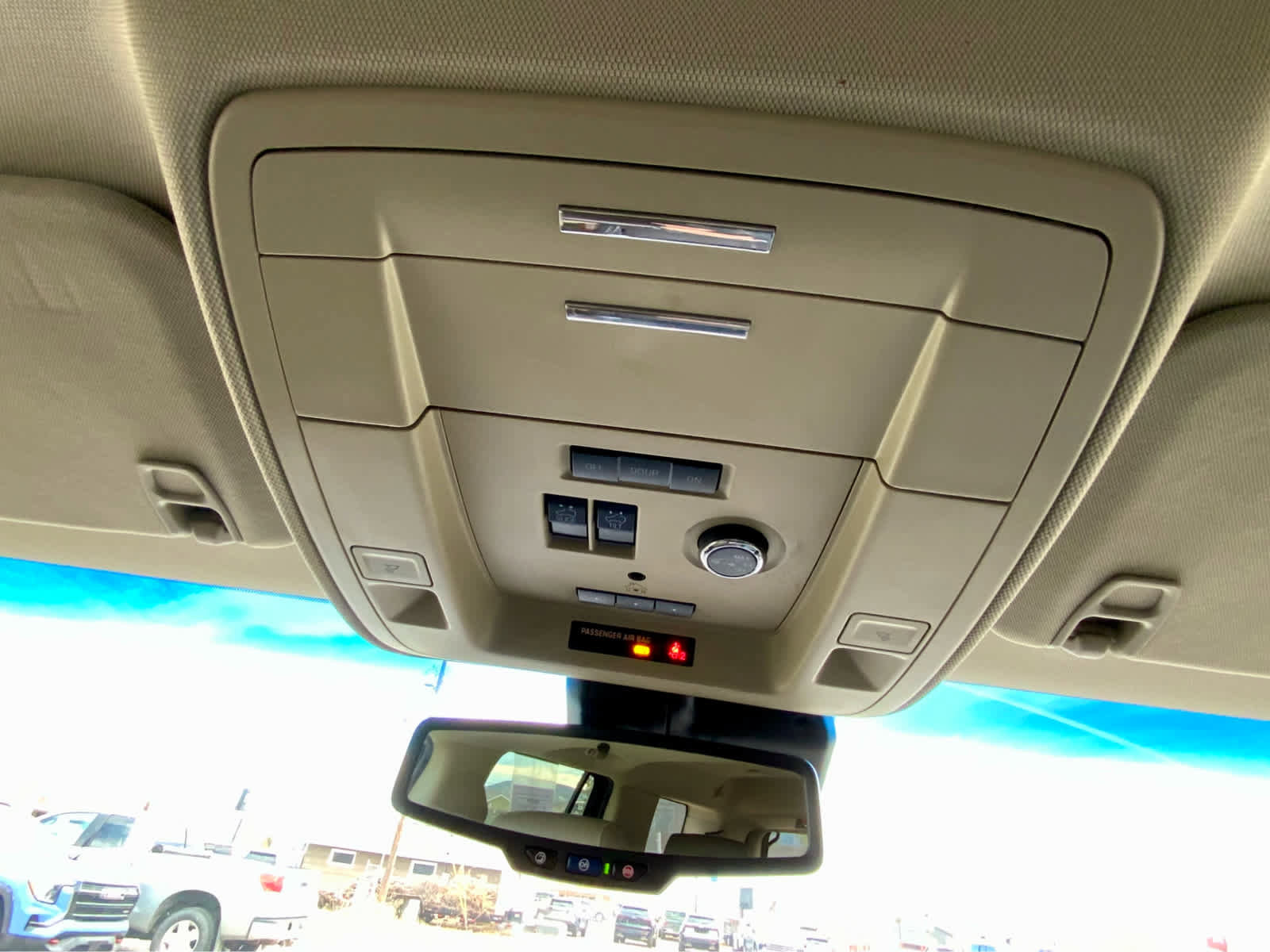 Used 2020 Chevrolet Tahoe Premier AWD/4WD image 46