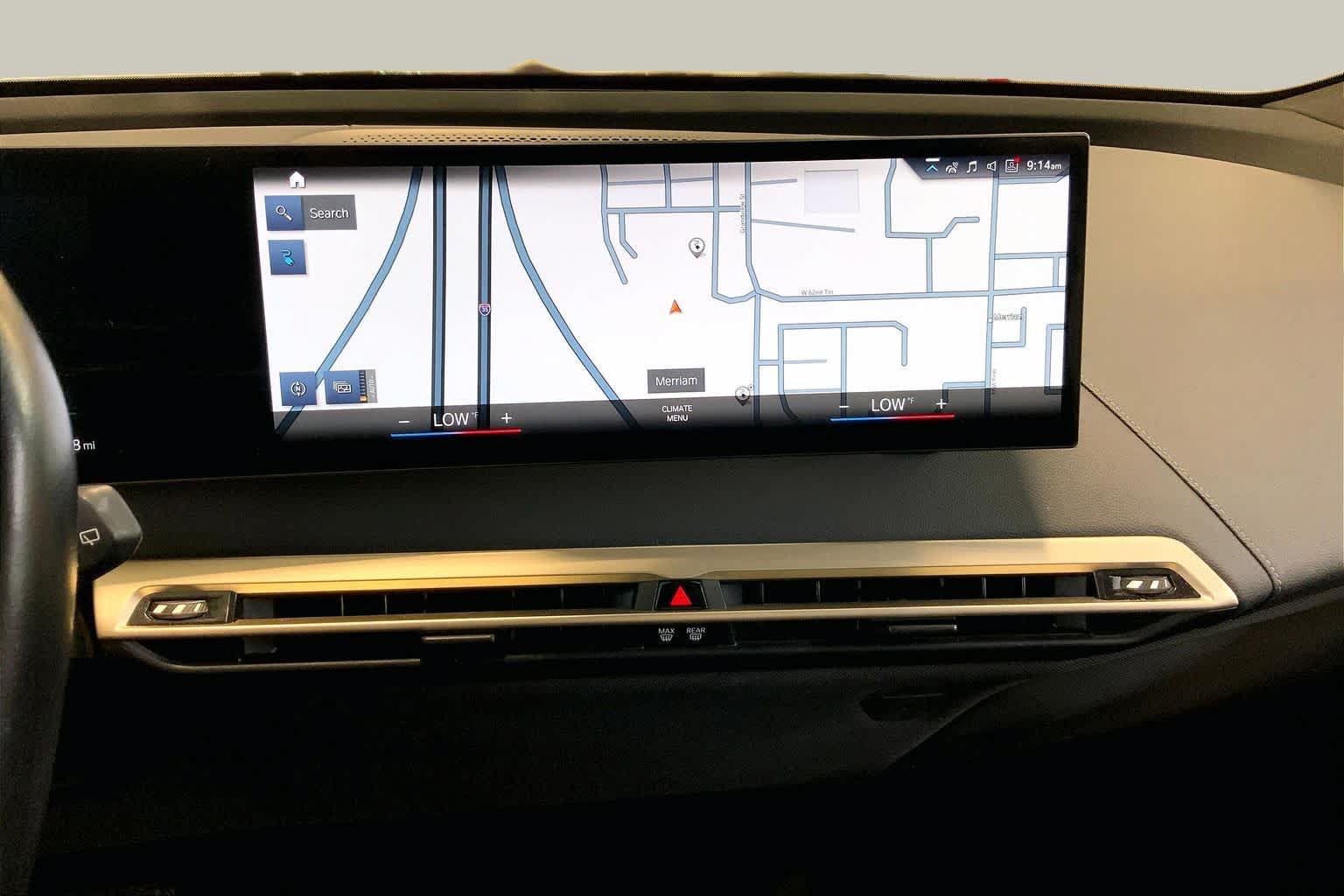 Used 2023 BMW iX xDrive50 w/ Premium Package AWD/4WD image 6