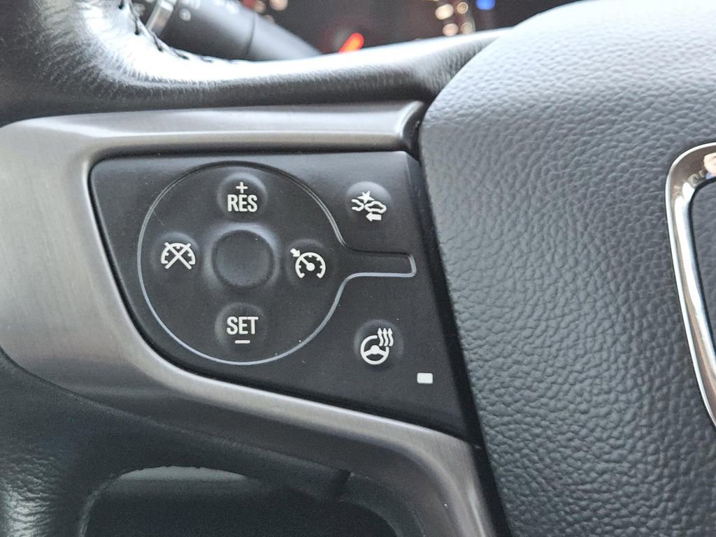 Used 2022 GMC Acadia AT4 w/ Technology Package image 19