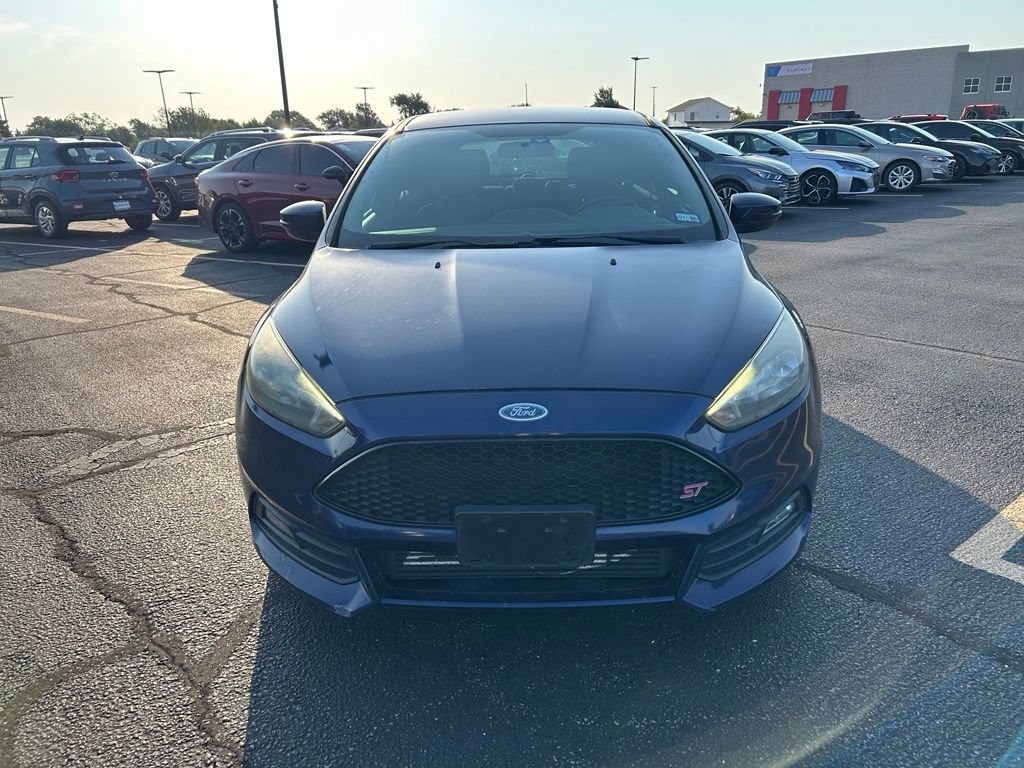 Used 2016 Ford Focus ST FWD image 3