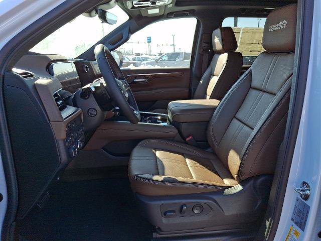 New 2026 Chevrolet Suburban High Country w/ Sun And Tow Package image 7