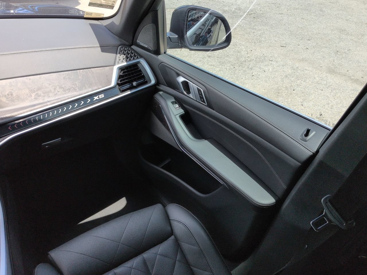 Used 2025 BMW X5 sDrive40i w/ Climate Comfort Package RWD image 17