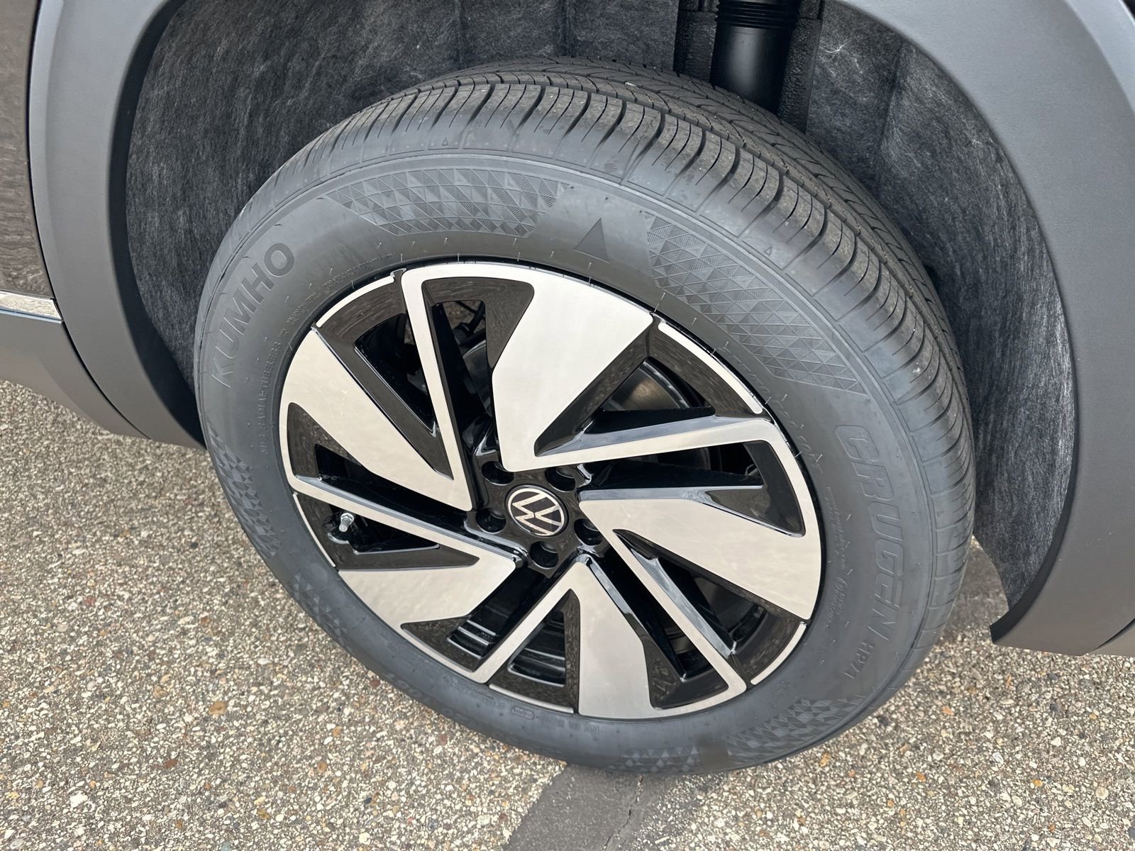 New 2026 Volkswagen Atlas SEL AWD/4WD image 8