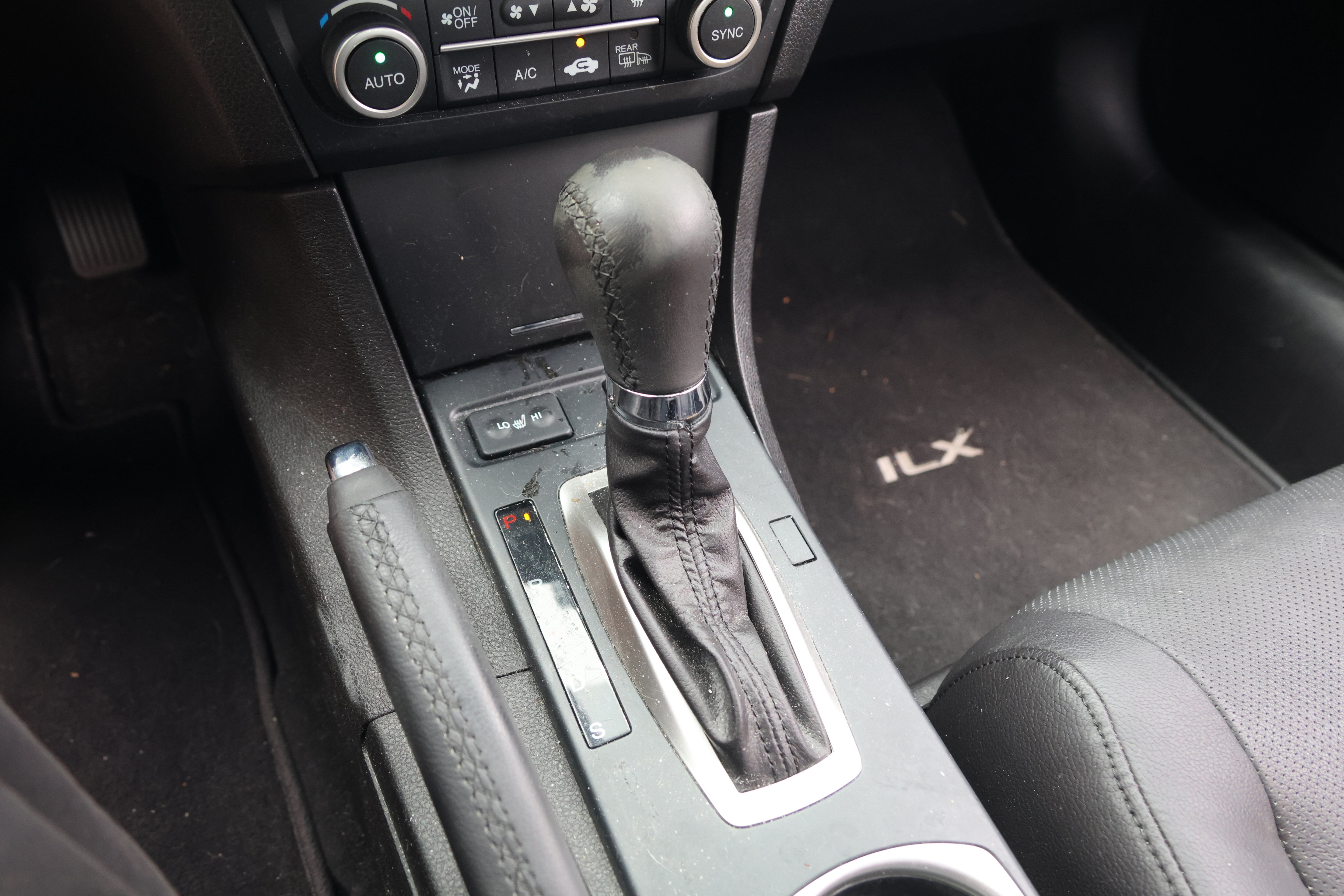 Used 2016 Acura ILX FWD image 29