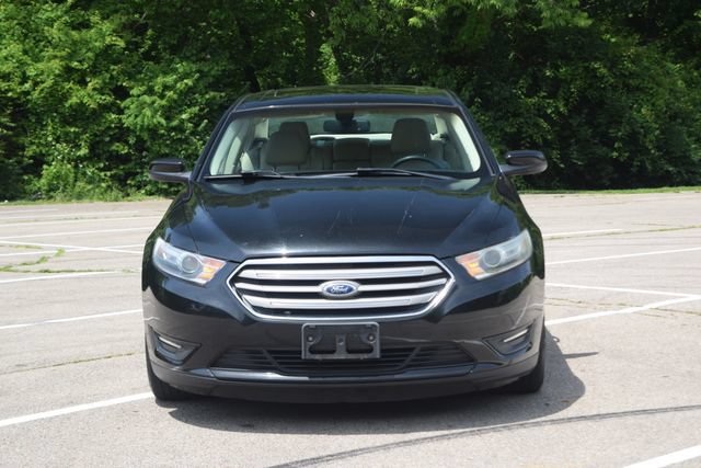 Used 2013 Ford Taurus SEL FWD image 20