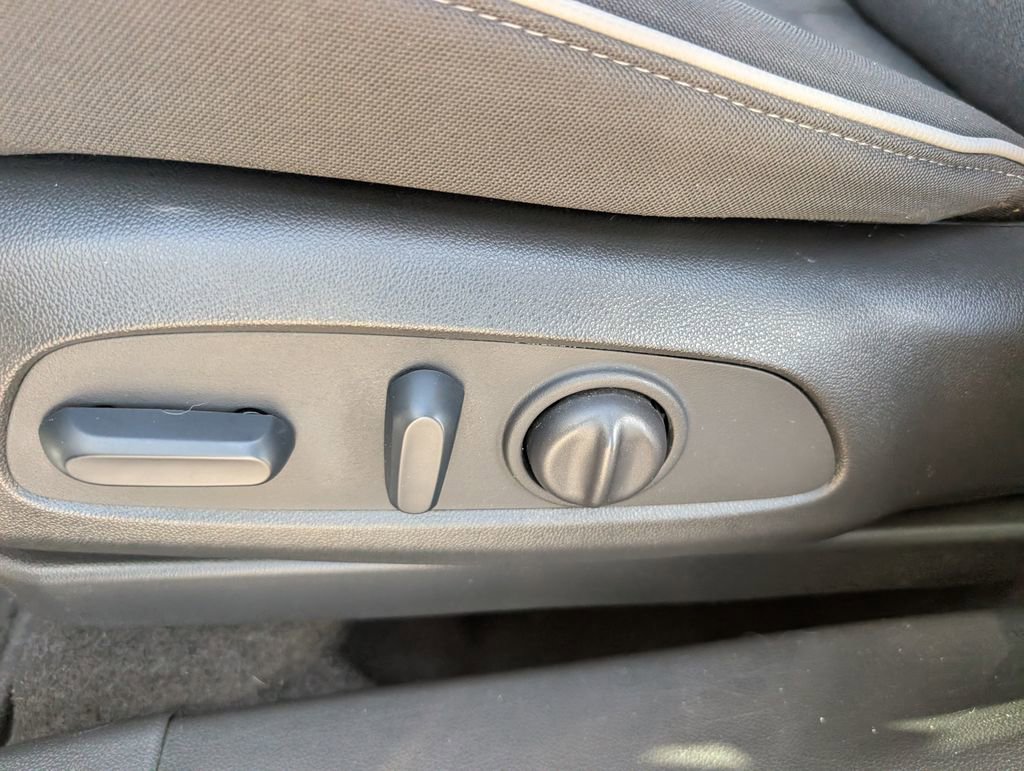 Used 2023 Chevrolet TrailBlazer LT FWD image 10