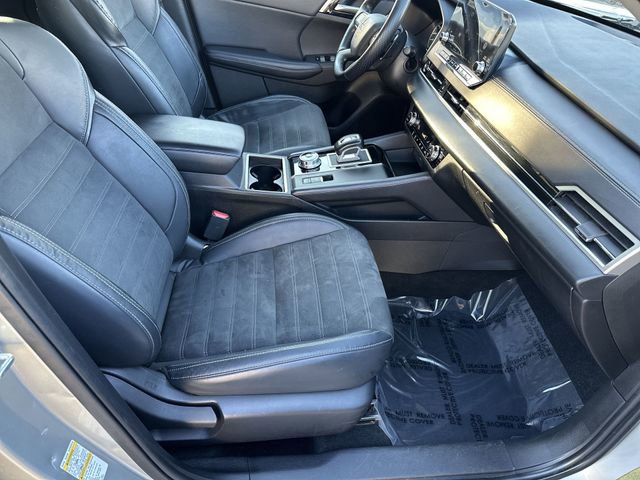 Used 2023 Mitsubishi Outlander SE image 29