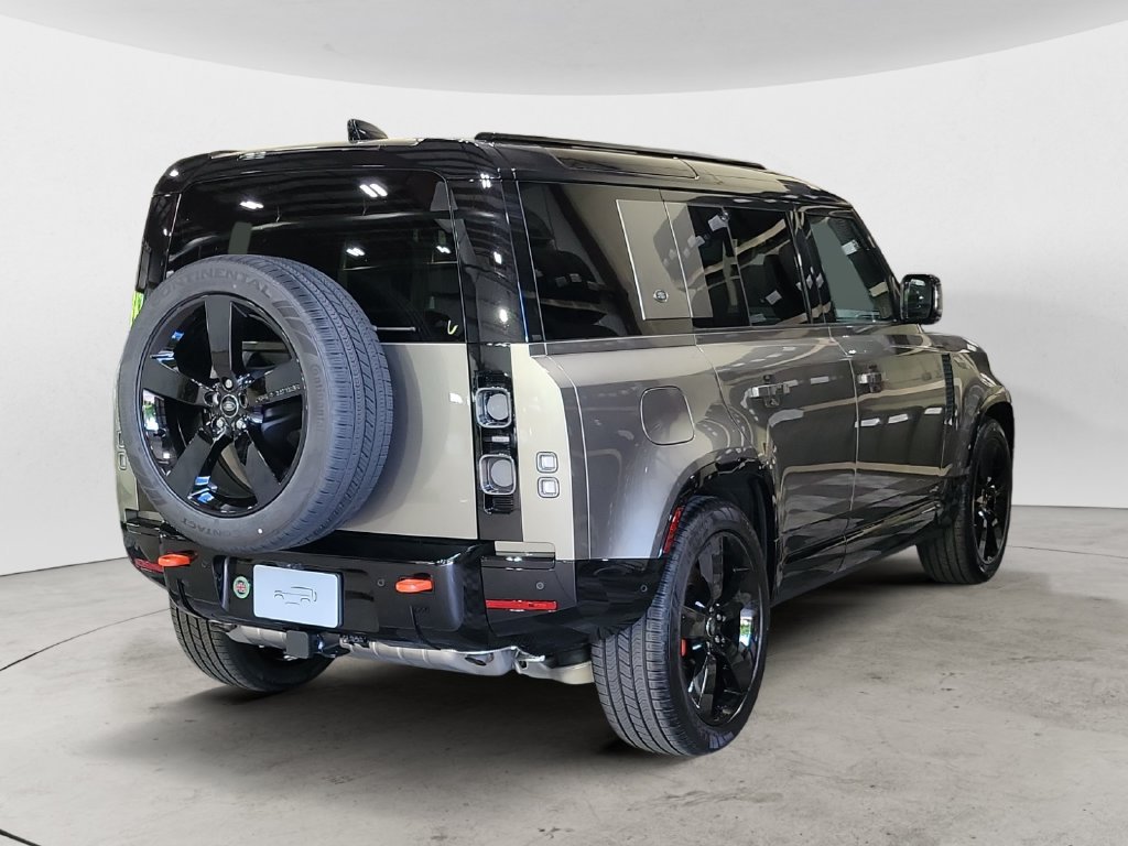 Certified 2024 Land Rover Defender 110 X AWD/4WD image 5