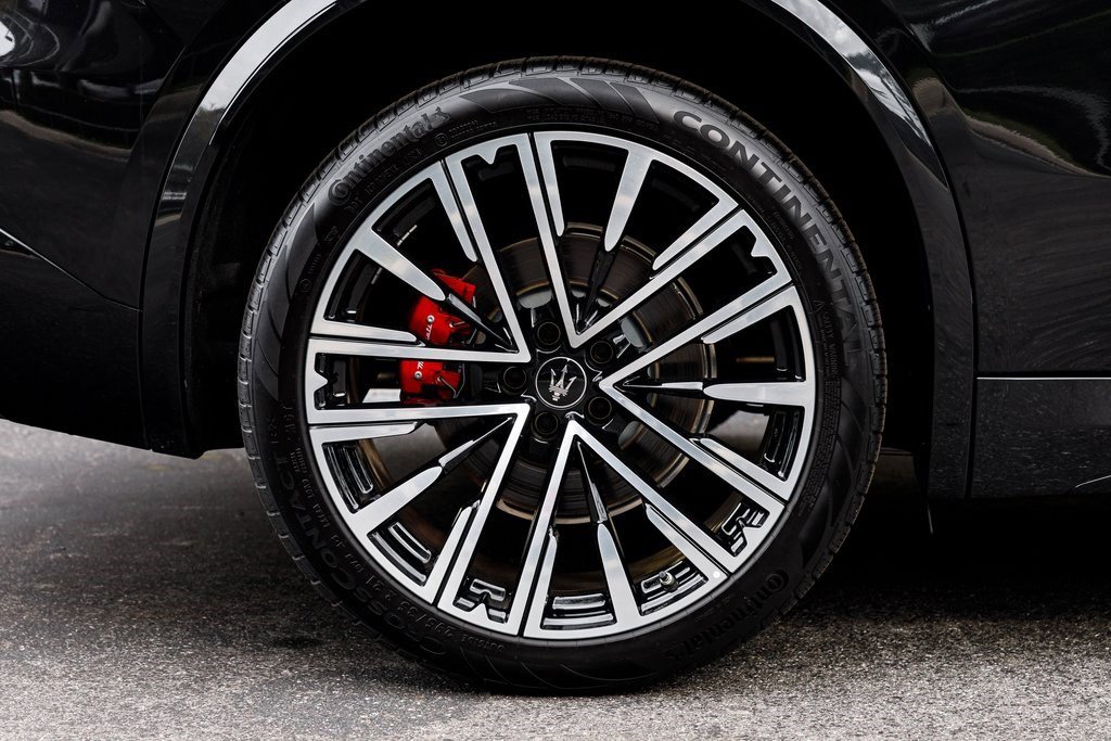 New 2025 Maserati Grecale Modena image 20