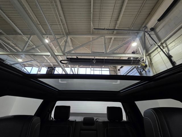 Used 2026 Toyota Tundra Limited AWD/4WD image 15