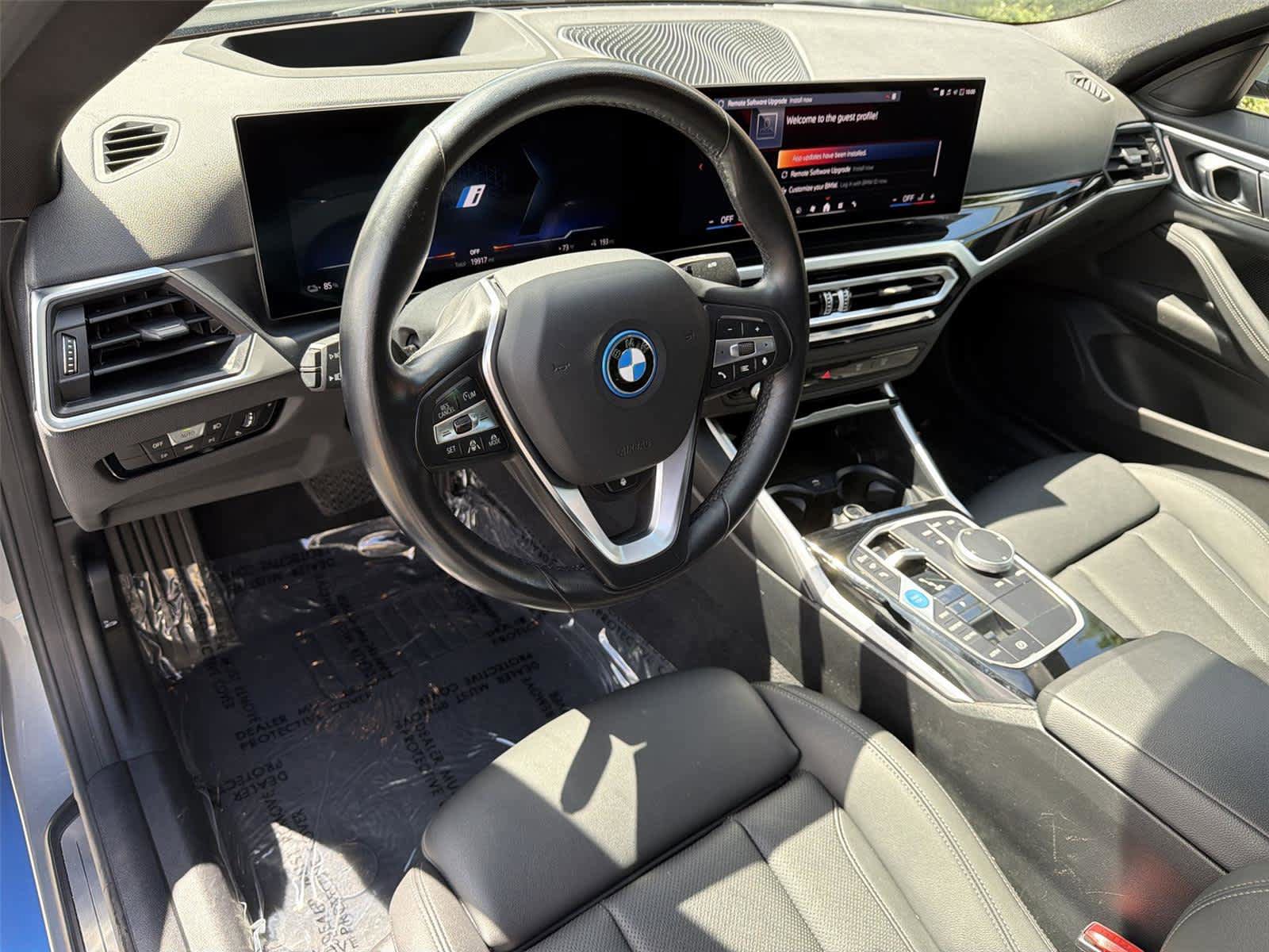 Used 2024 BMW i4 eDrive40 RWD image 2