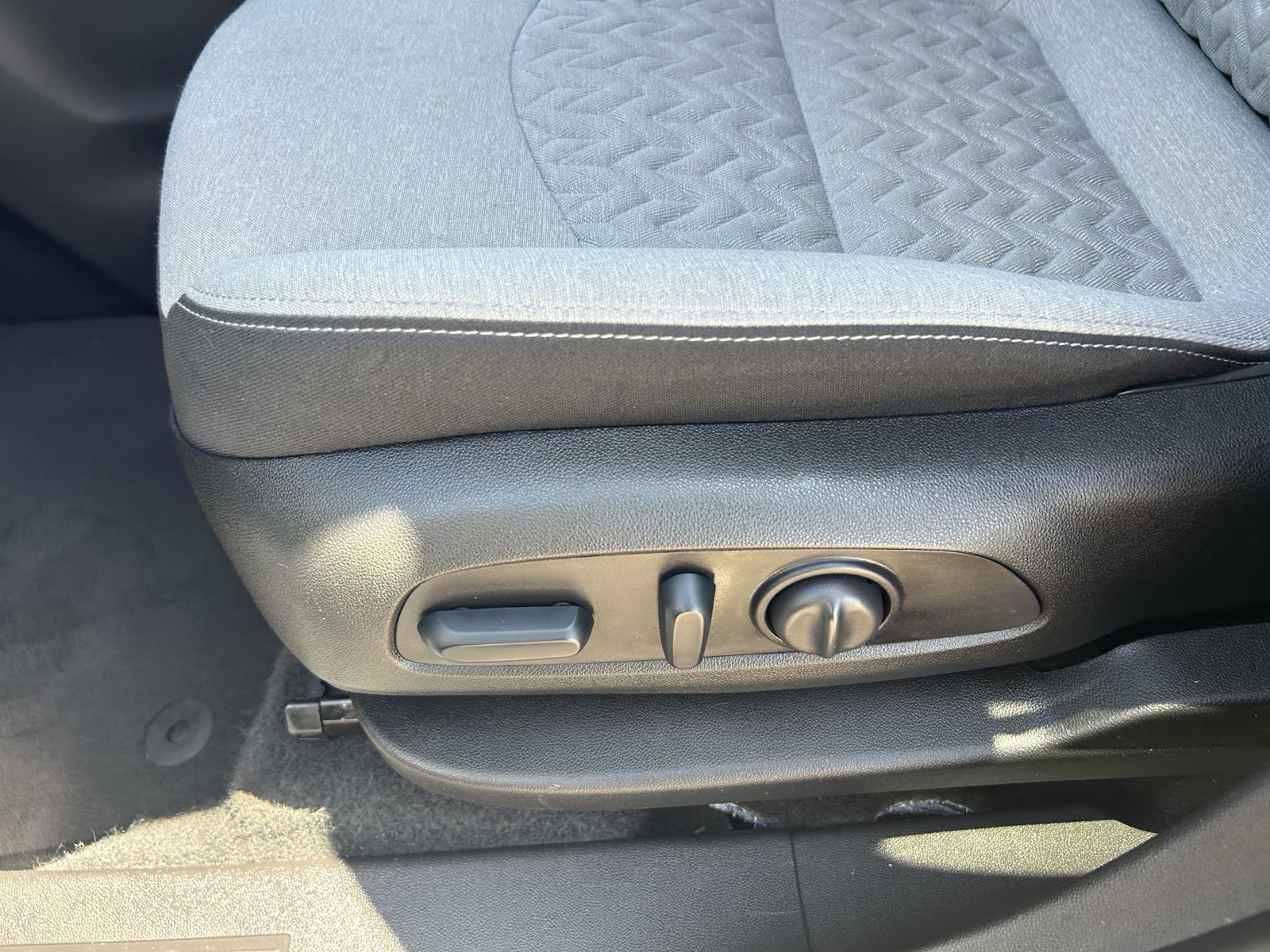 Certified 2024 Chevrolet Equinox LT image 29