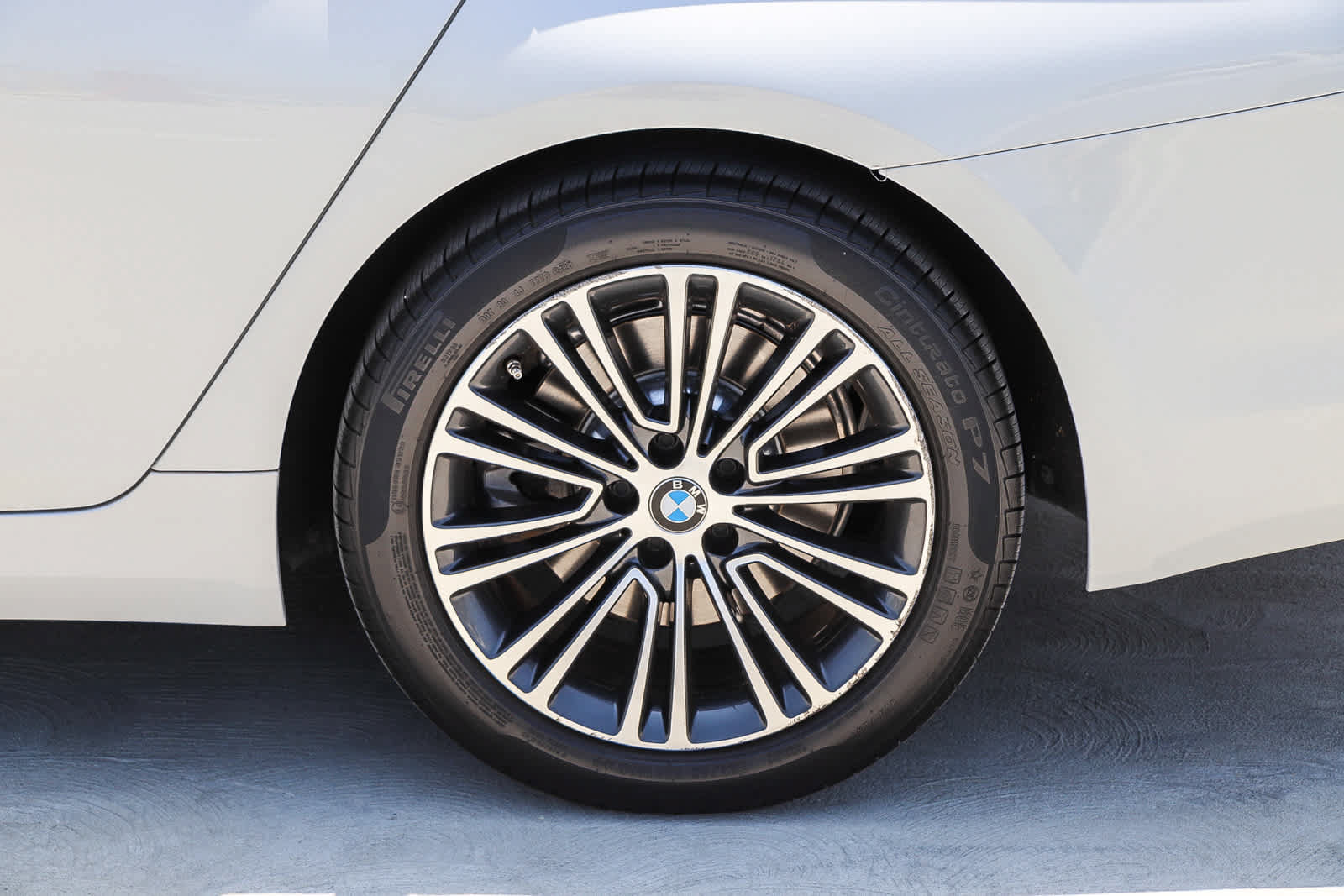 Used 2019 BMW 530i RWD image 12