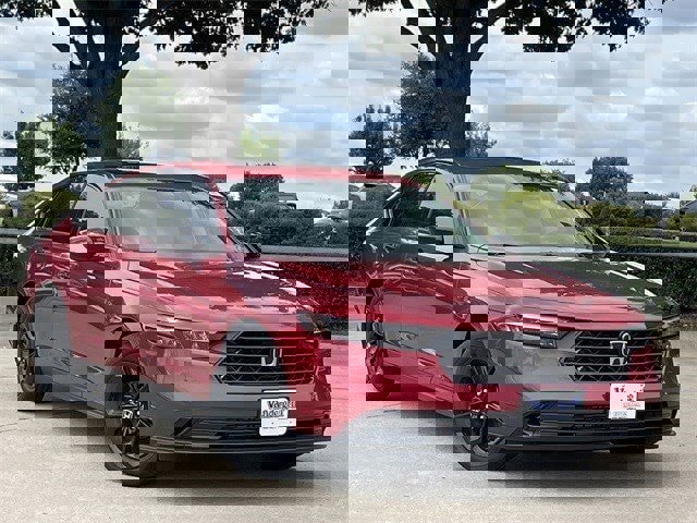 New 2025 Honda Accord SE image 2