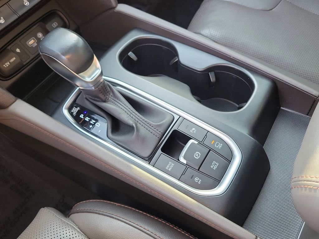 Used 2020 Hyundai Santa Fe Limited image 14