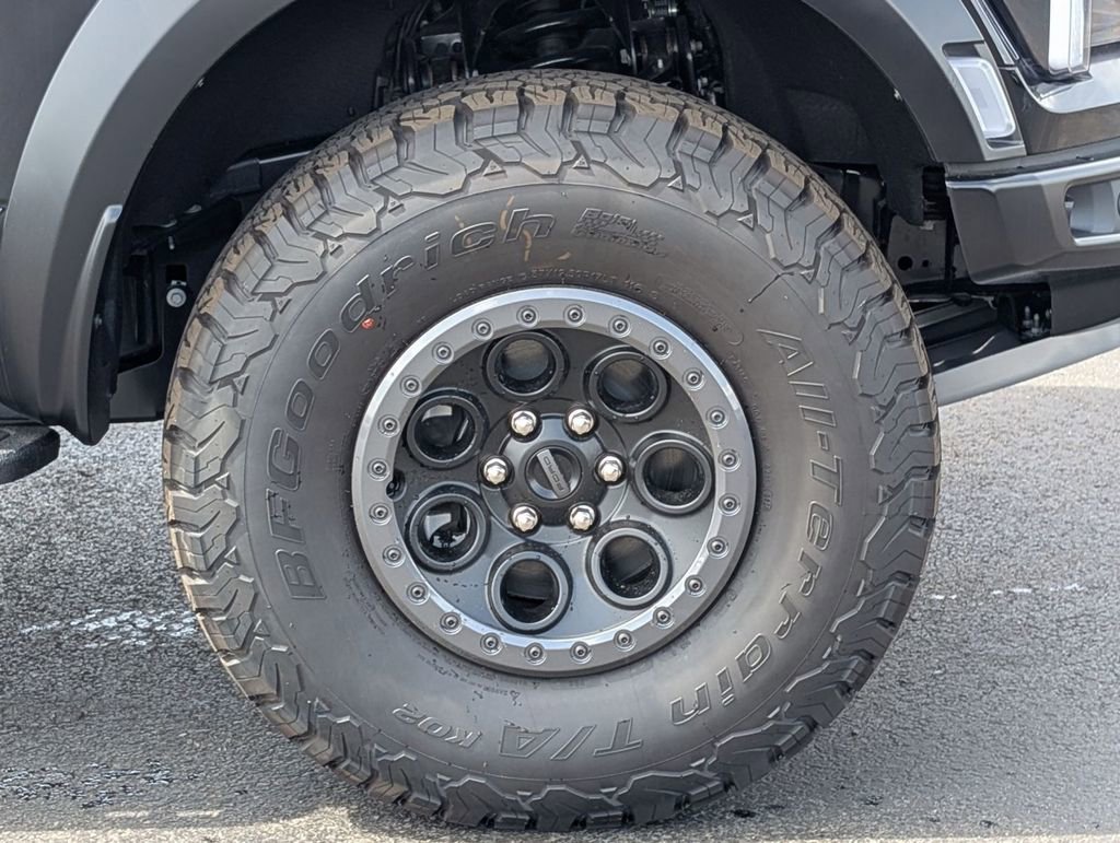 New 2025 Ford F150 Raptor AWD/4WD image 17