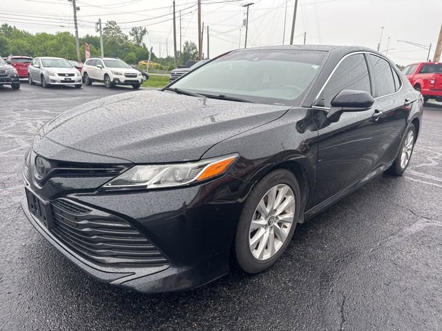 Used 2019 Toyota Camry LE FWD image 7