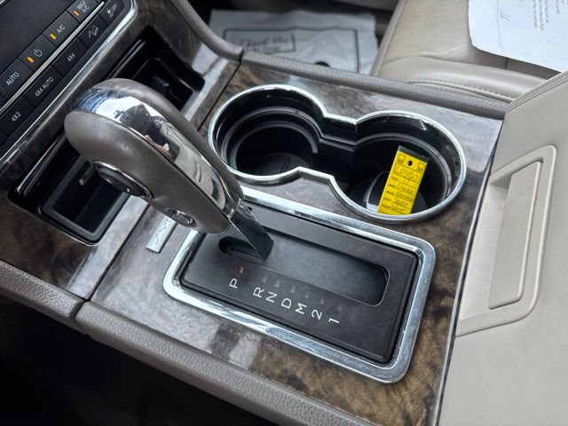 Used 2017 Lincoln Navigator Select AWD/4WD image 23