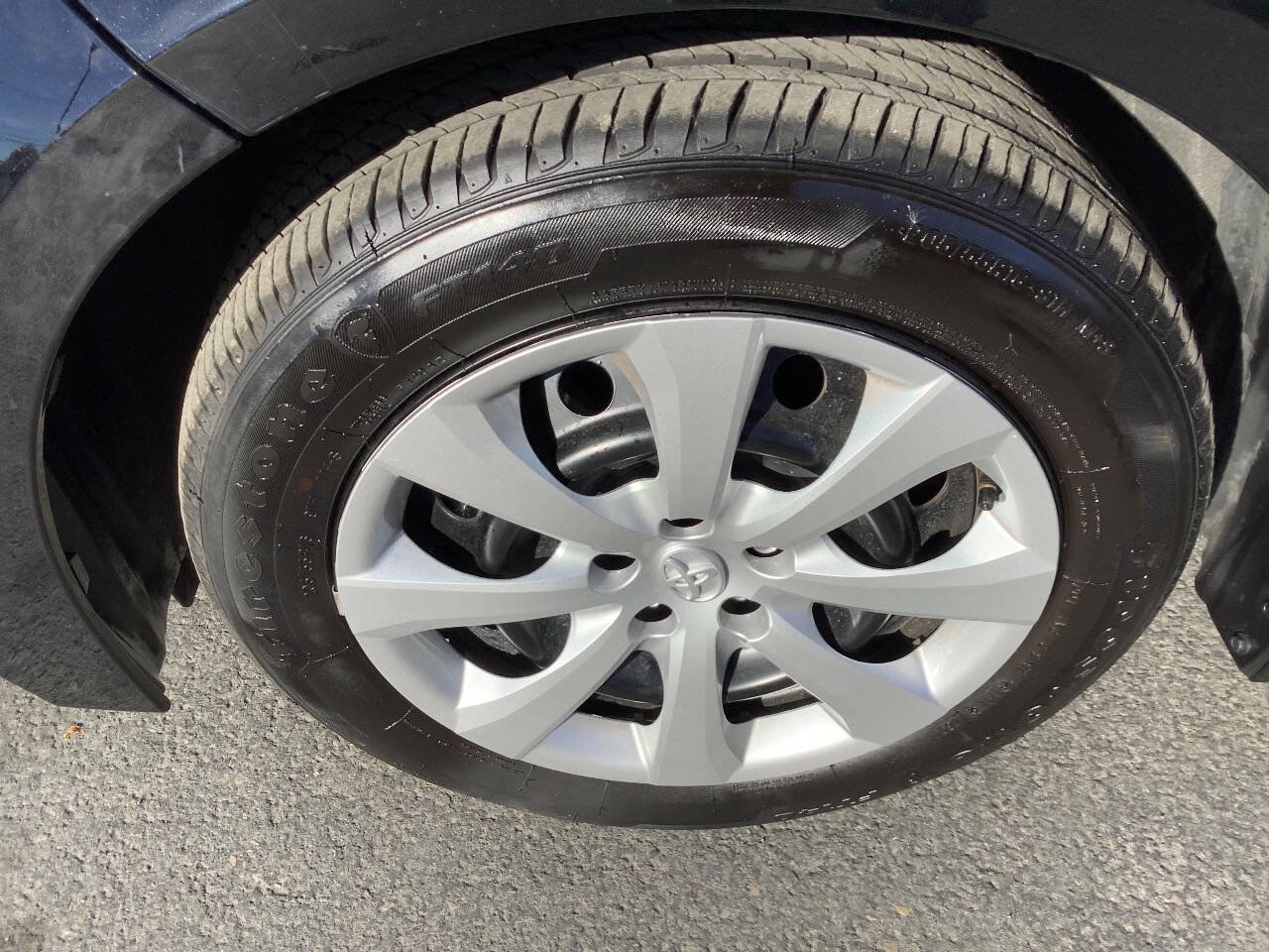 Used 2024 Toyota Corolla LE image 17