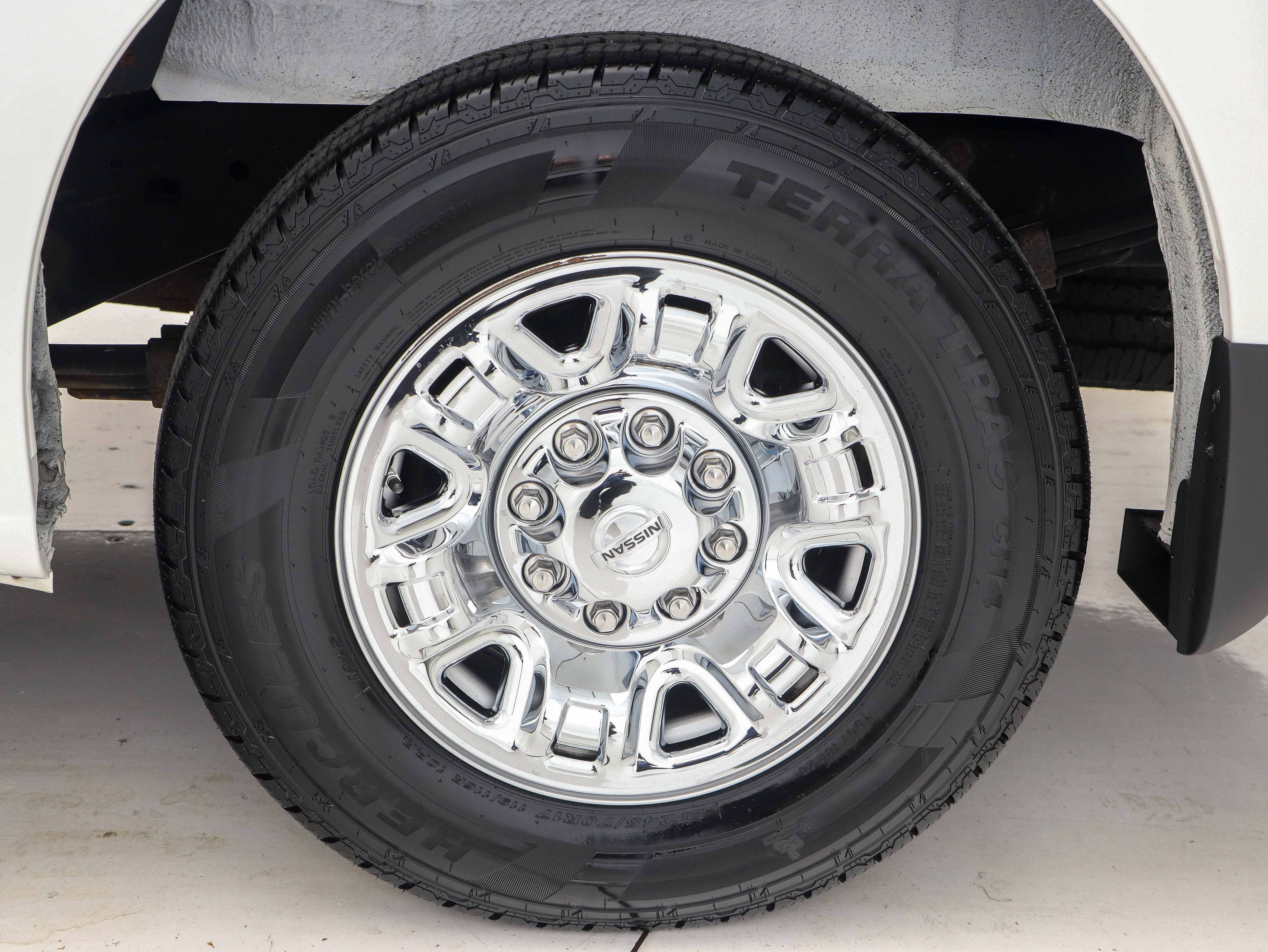 Used 2019 Nissan NV 3500 SV image 27