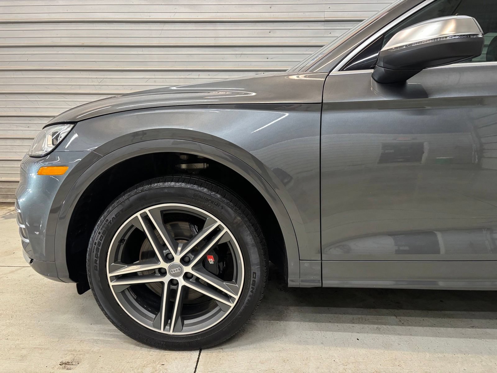 Used 2020 Audi SQ5 Premium w/ Convenience Package AWD/4WD image 4