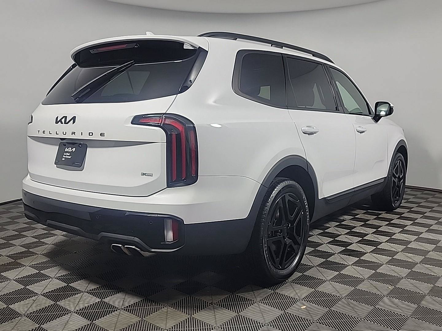 Used 2025 Kia Telluride SX Prestige X-Line AWD/4WD image 3