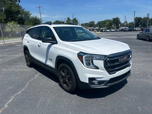 Used 2024 GMC Terrain AT4 w/ Tech Package AWD/4WD image 6