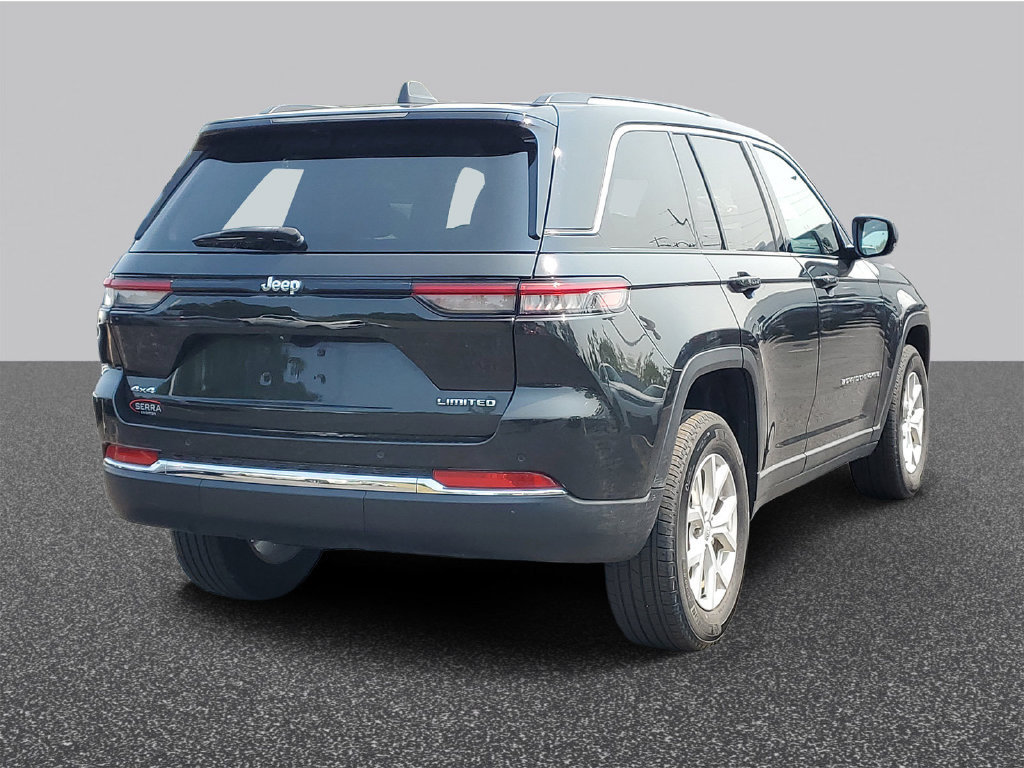 Used 2023 Jeep Grand Cherokee Limited AWD/4WD image 3