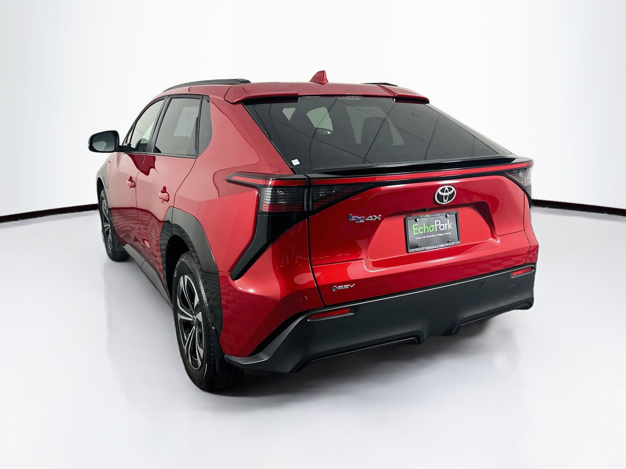 Used 2025 Toyota bZ4X FWD image 5