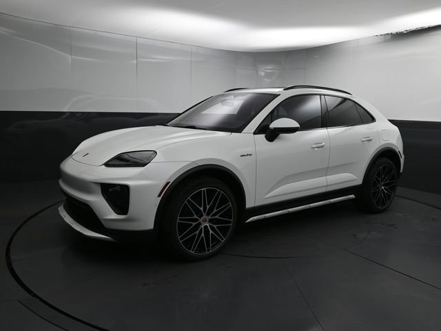 New 2024 Porsche Macan 4 Electric image 4