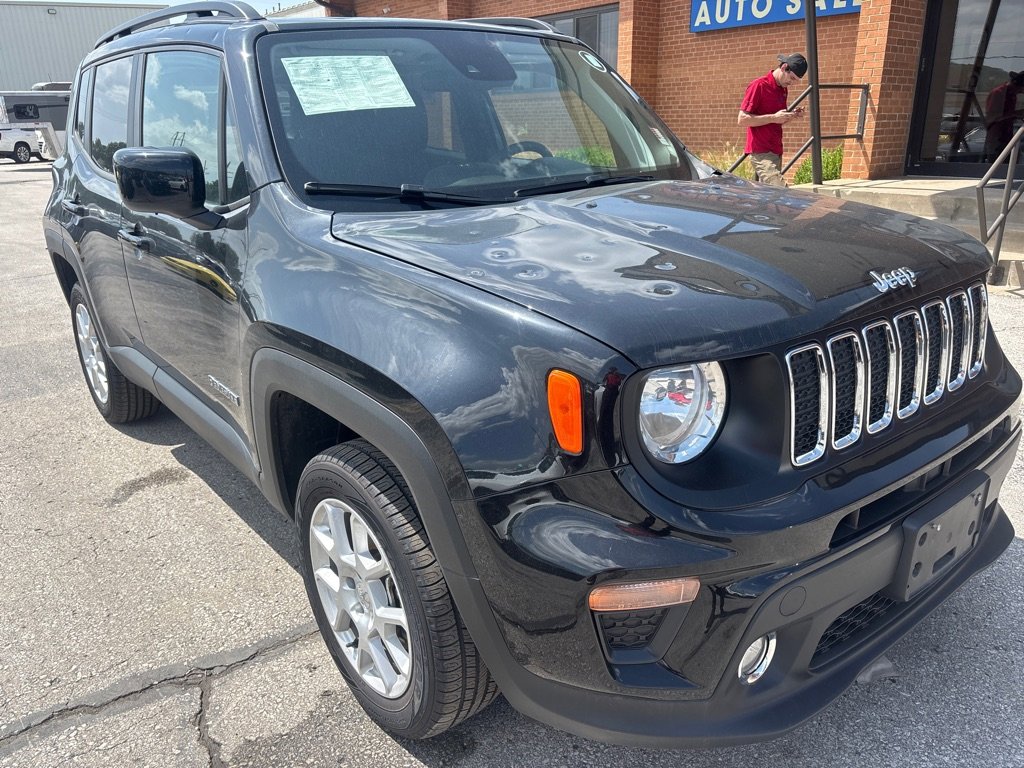 Used 2021 Jeep Renegade Latitude w/ Sun & Sound Group image 5