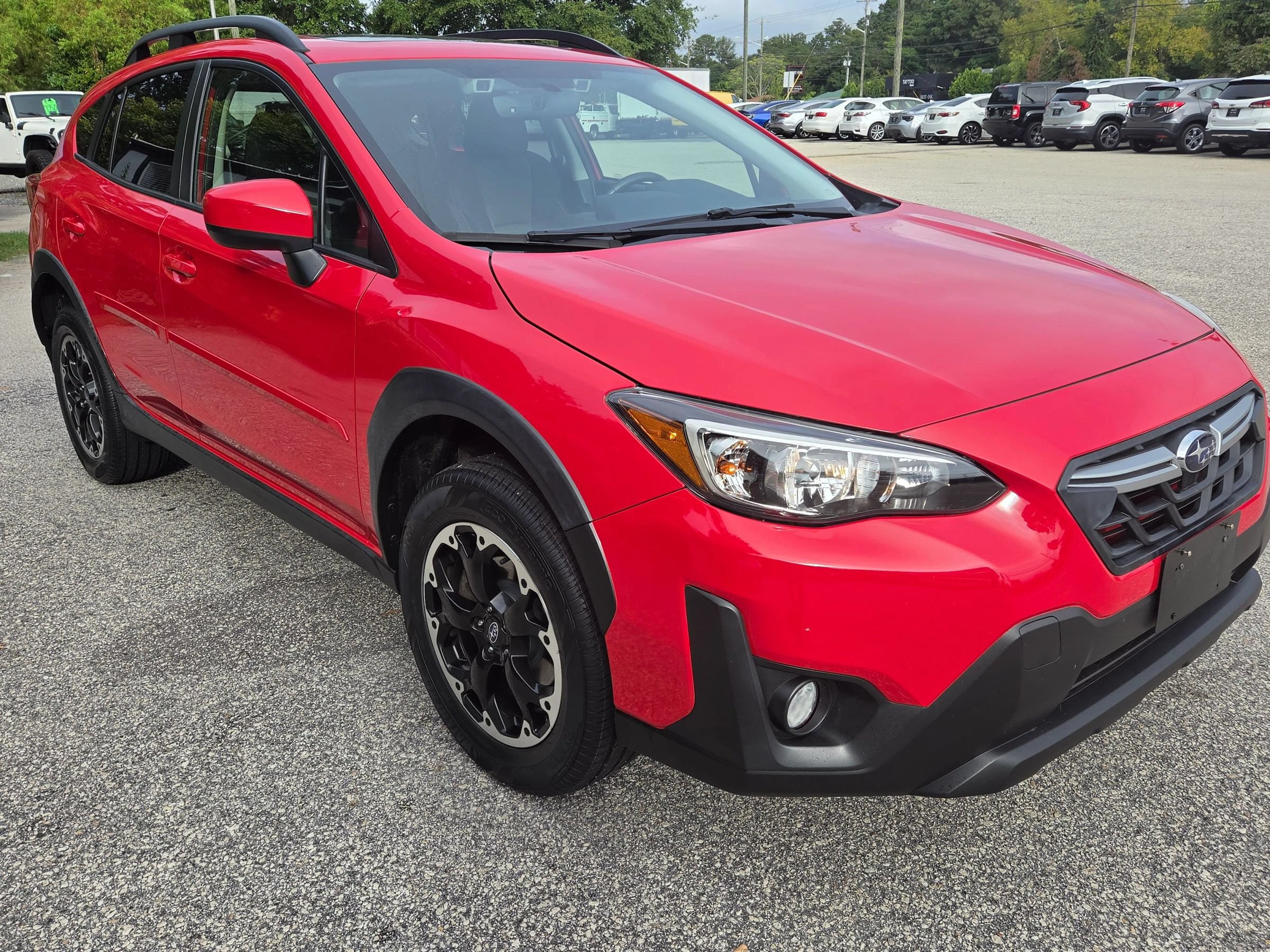 Used 2021 Subaru Crosstrek 2.0i Premium w/ Moonroof Package AWD/4WD image 3