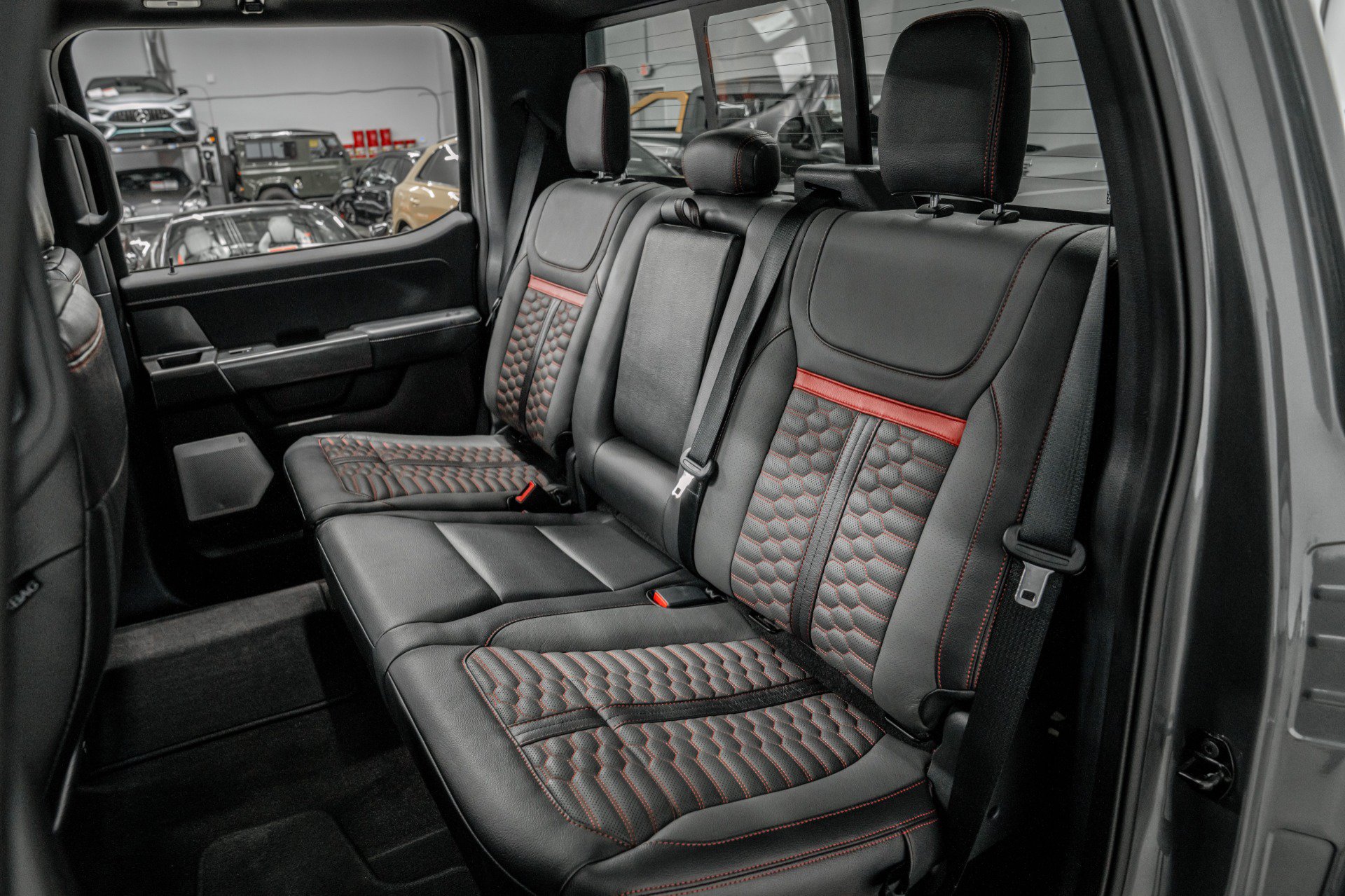 Used 2021 Ford F150 Lariat w/ Equipment Group 502A High AWD/4WD image 15