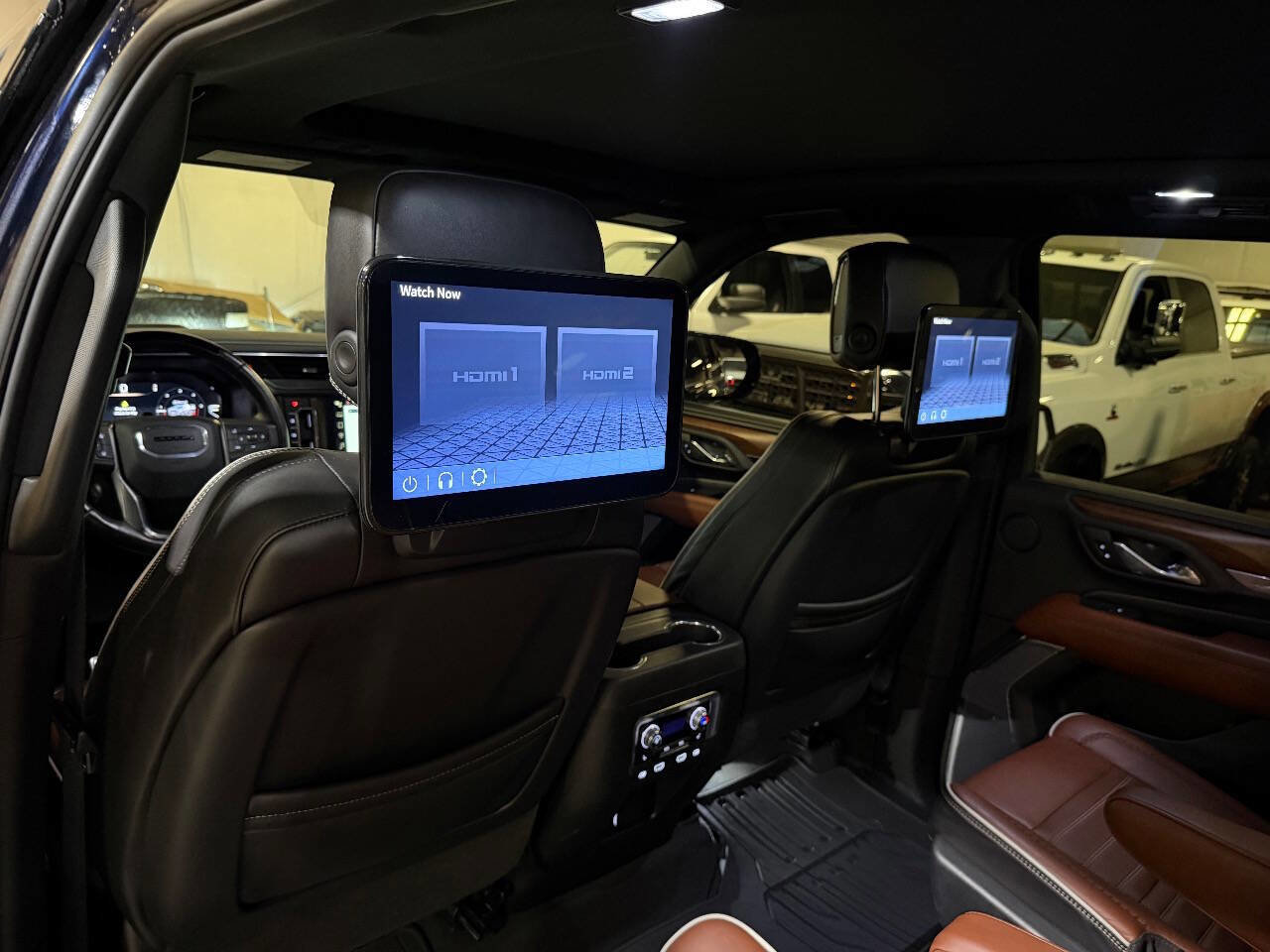 Used 2023 GMC Yukon XL Denali Ultimate image 13