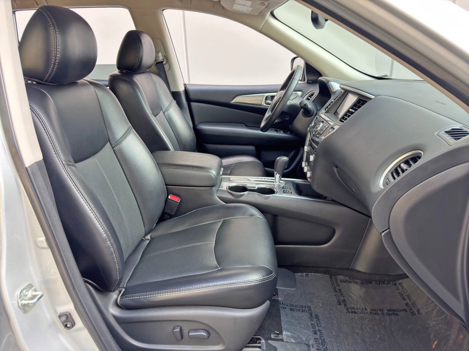 Used 2020 Nissan Pathfinder SL image 13