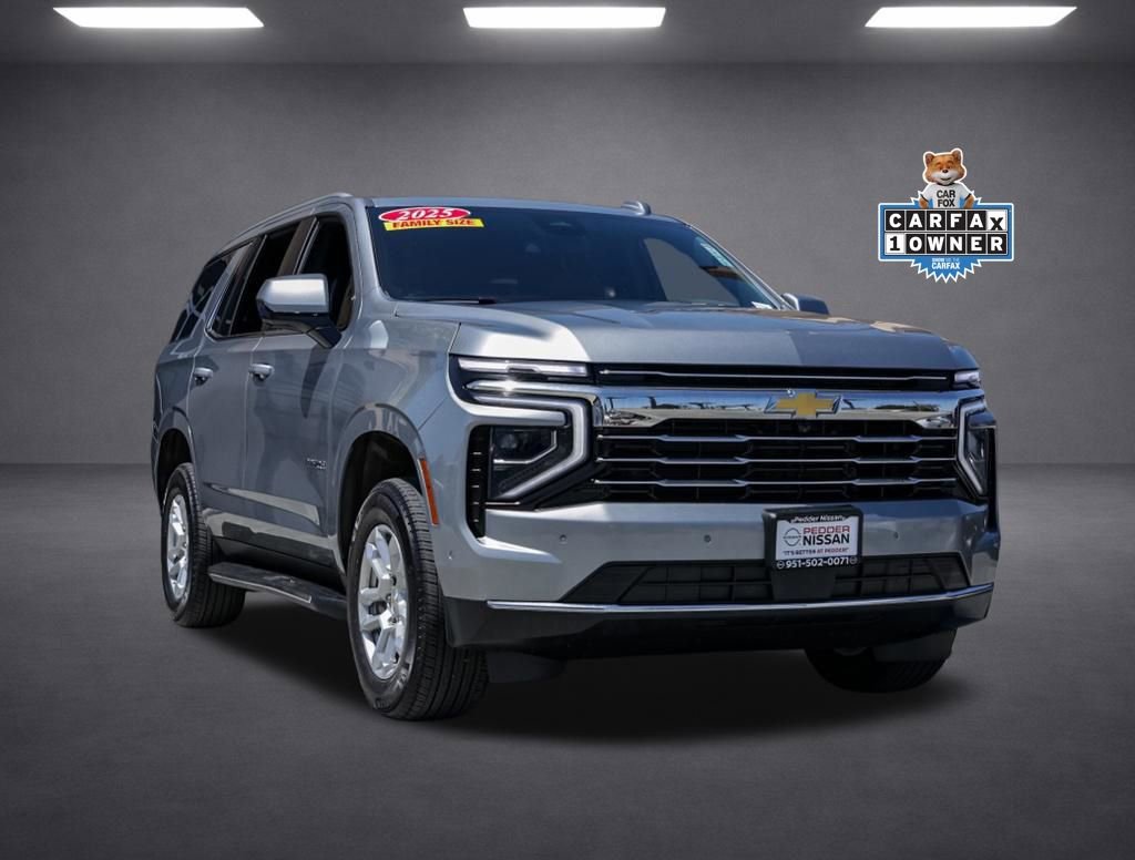 Used 2025 Chevrolet Tahoe LT AWD/4WD image 2