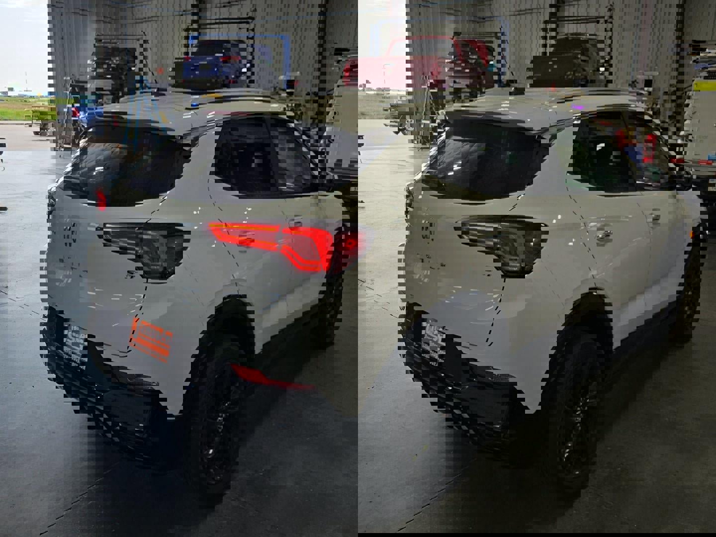 Used 2024 Buick Encore GX Sport Touring image 4