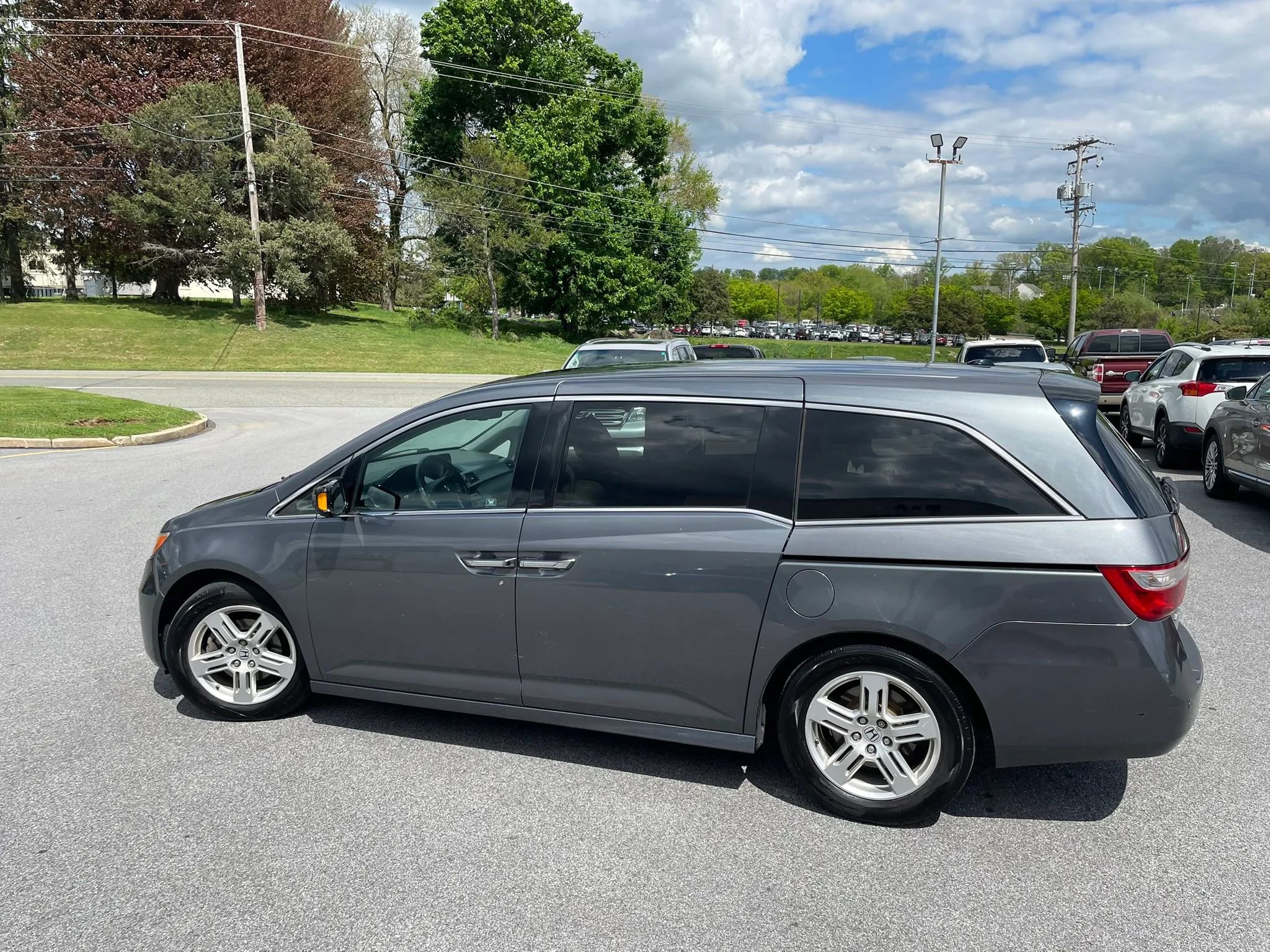 Used 2011 Honda Odyssey Touring image 9