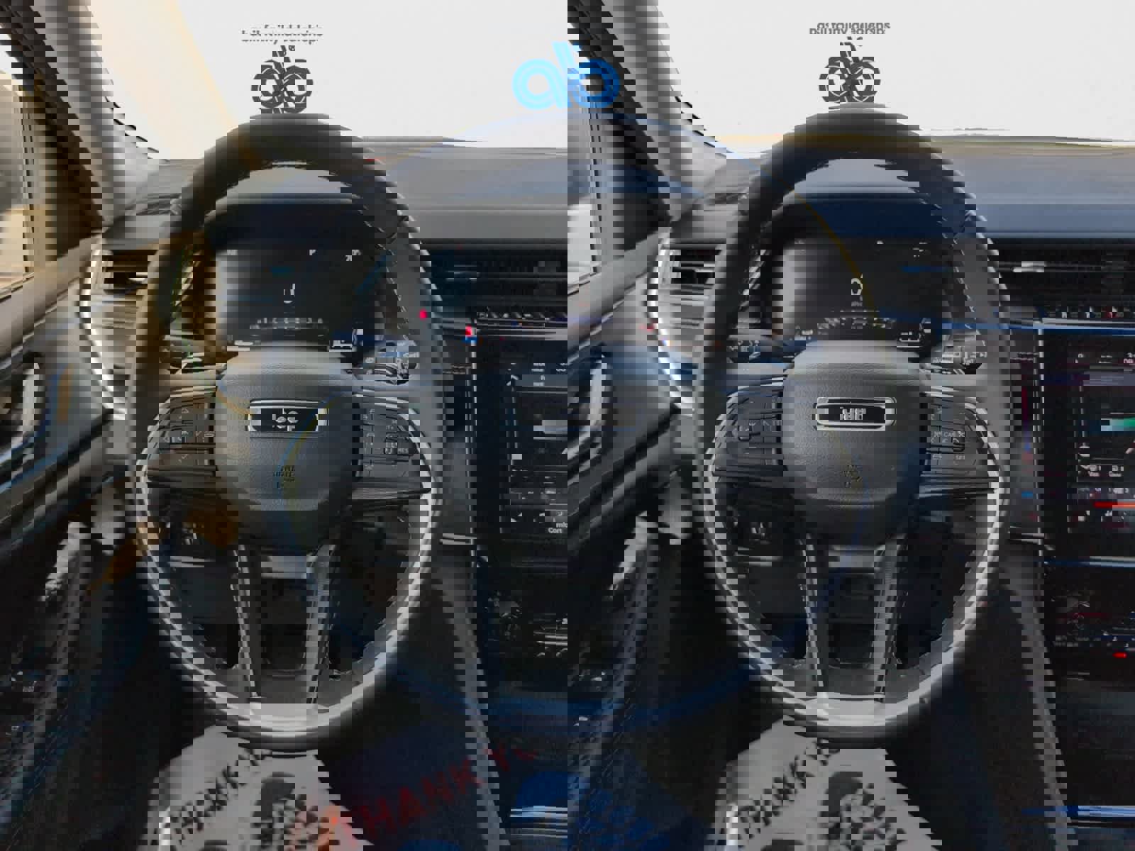 Used 2023 Jeep Grand Cherokee L Laredo image 15