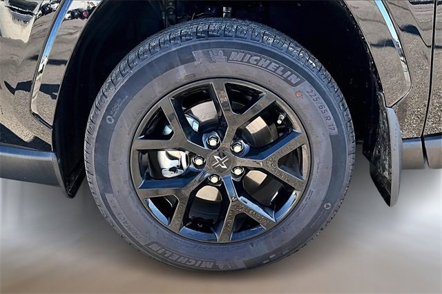 Used 2025 Toyota RAV4 XLE image 28