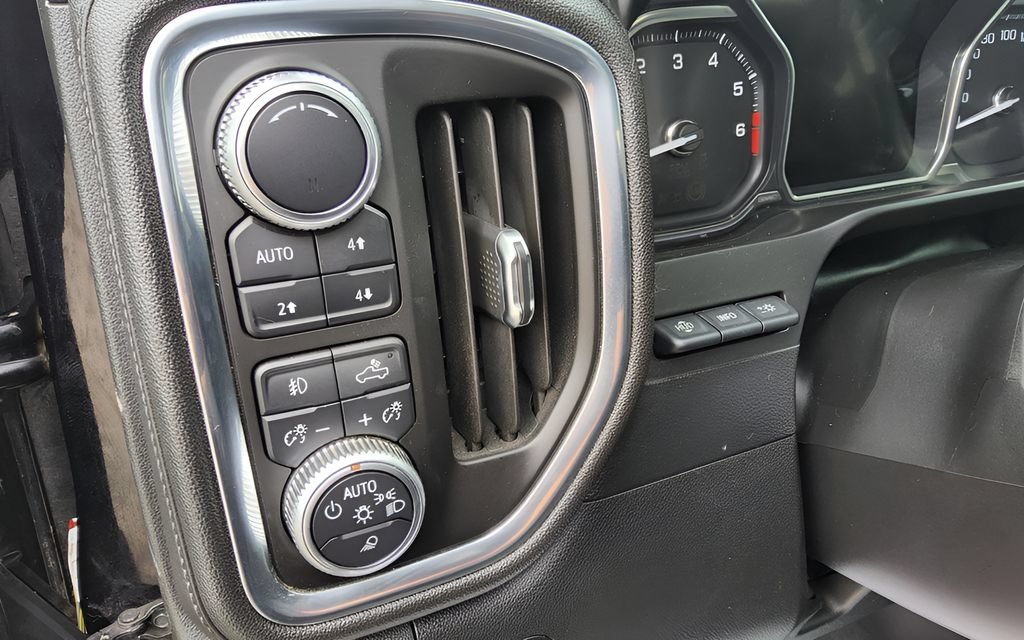 Used 2019 GMC Sierra 1500 Denali w/ Denali Ultimate Package AWD/4WD image 23