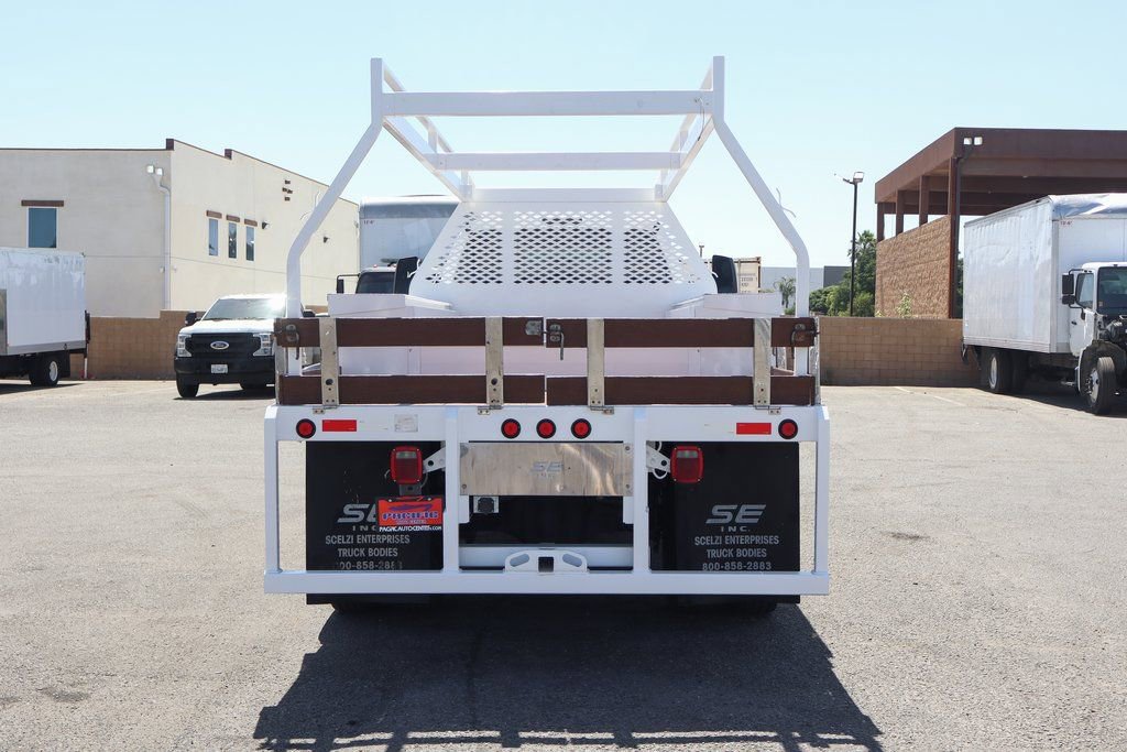 Used 2016 Ford F650 2WD Crew Cab Super Duty image 7