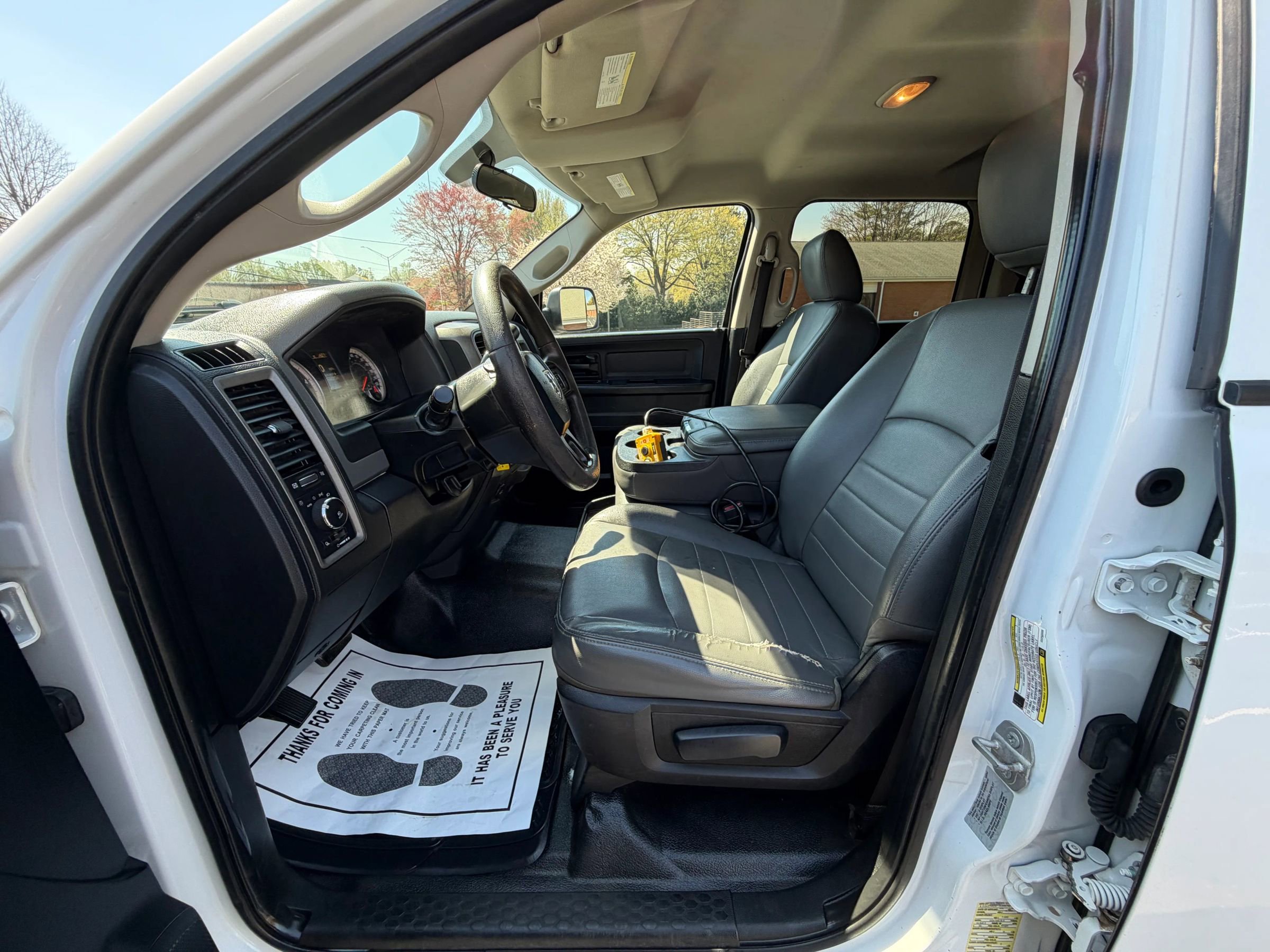 Used 2016 RAM 5500 Tradesman image 16